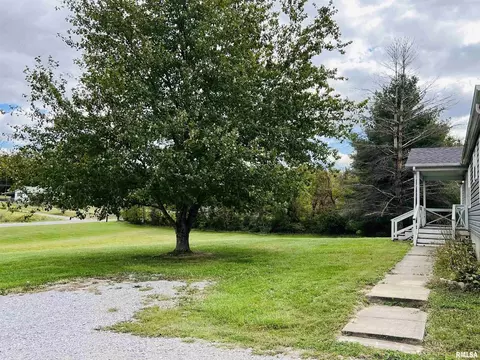485 Old Broughton Rd, Eldorado, IL 62930 photo 9