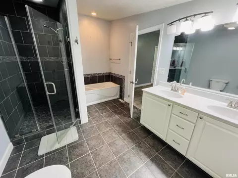 485 Old Broughton Rd, Eldorado, IL 62930 photo 28