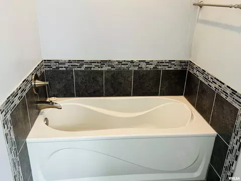 485 Old Broughton Rd, Eldorado, IL 62930 photo 32