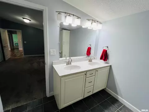 485 Old Broughton Rd, Eldorado, IL 62930 photo 30