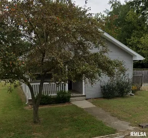 1100 Pruit St, Benton, IL 62812