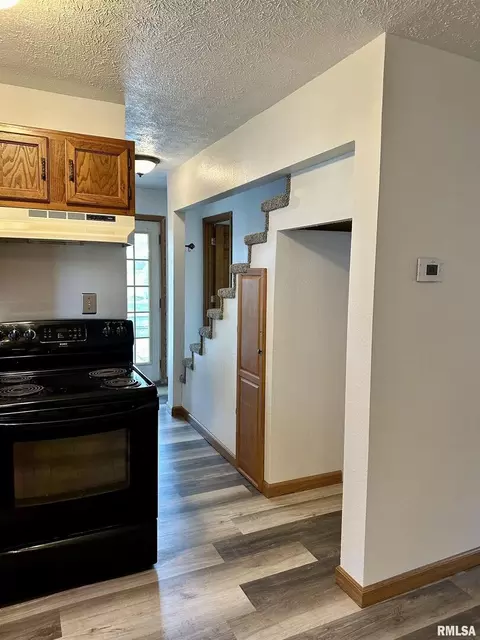 211 William St, Salem, IL 62881 photo 11