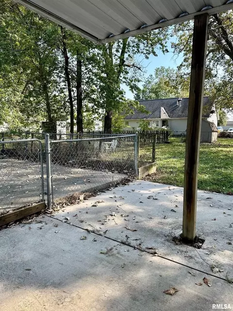 211 William St, Salem, IL 62881 photo 25