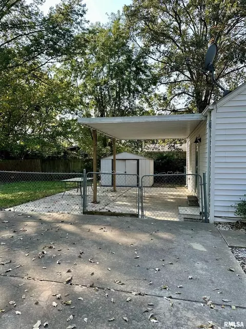 211 William St, Salem, IL 62881 photo 31