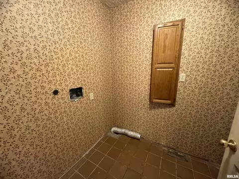 996 Forest Ave, Marion, IL 62959 photo 14