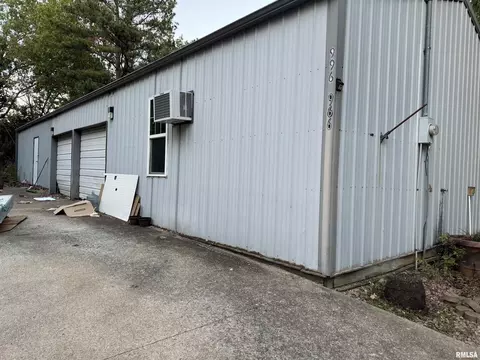 996 Forest Ave, Marion, IL 62959 photo 2