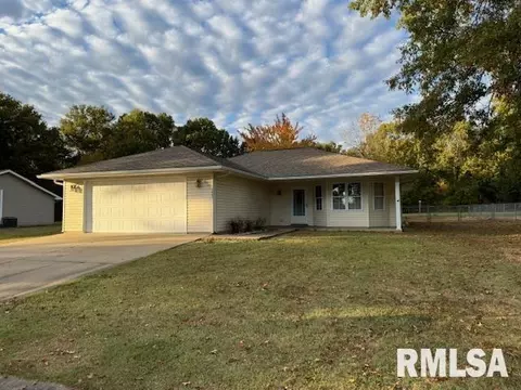 1402 Hannah Dr, Marion, IL 62959
