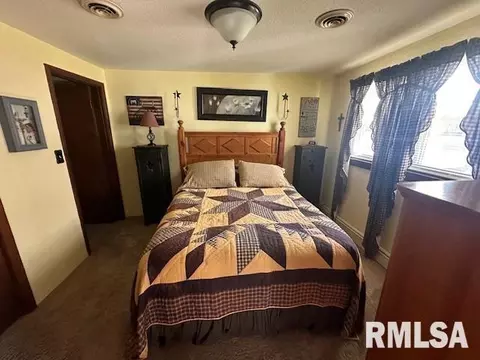 13989 E Cutler St, Benton, IL 62812 photo 16
