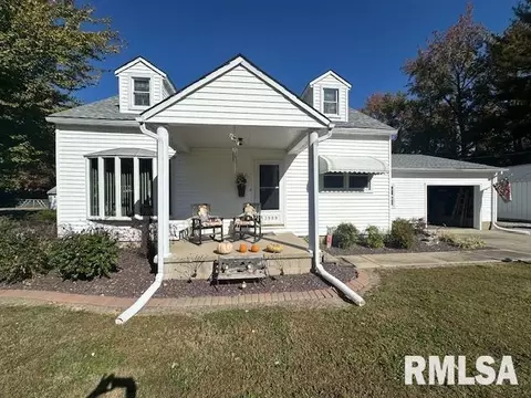 13989 E Cutler St, Benton, IL 62812