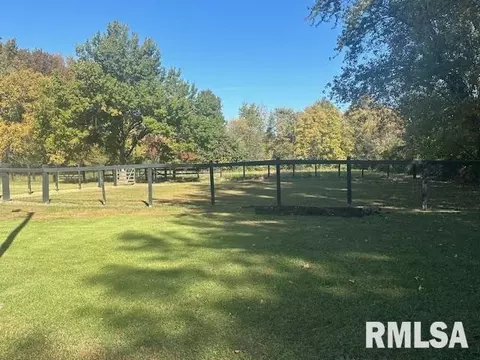 13989 E Cutler St, Benton, IL 62812 photo 31