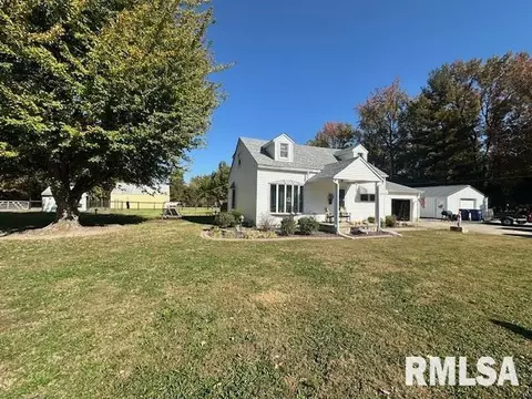 13989 E Cutler St, Benton, IL 62812 photo 3