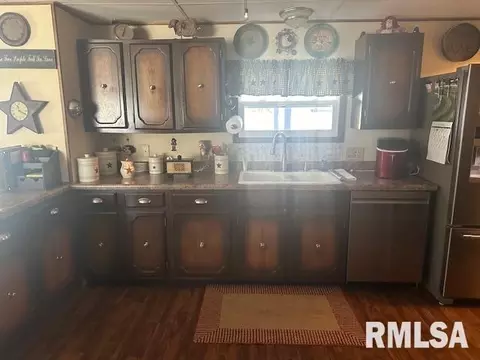 13989 E Cutler St, Benton, IL 62812 photo 5