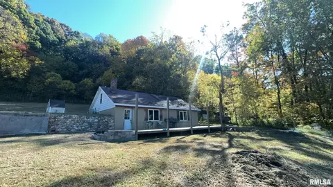 6195 Old Cape Rd, Jonesboro, IL 62952
