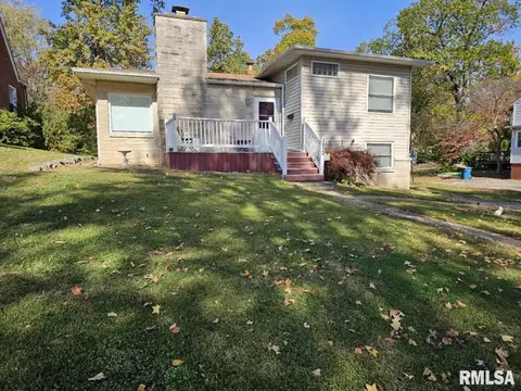 1812 Pace Ave, Mount Vernon, IL 62864