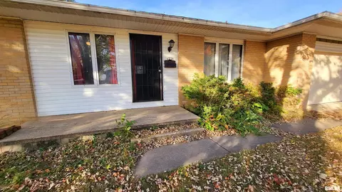 1334 E 6th St, Centralia, IL 62801