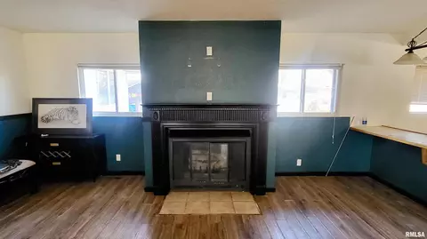 1334 E 6th St, Centralia, IL 62801 photo 6