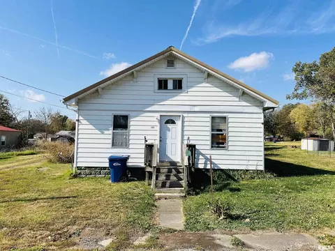 1109 Scott St, Eldorado, IL 62930