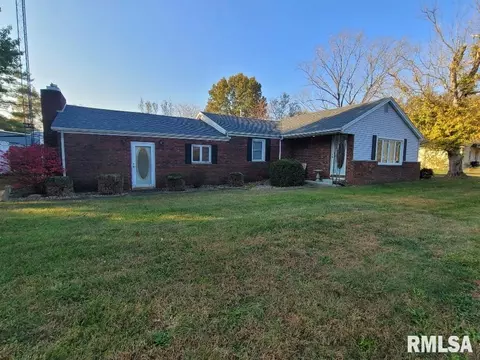 11975 E County Road 475 E Rd, Mcleansboro, IL 62859