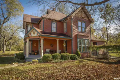 1517 Oak St, Murphysboro, IL 62966
