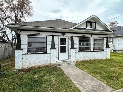 1407 E Oak St, West Frankfort, IL 62896