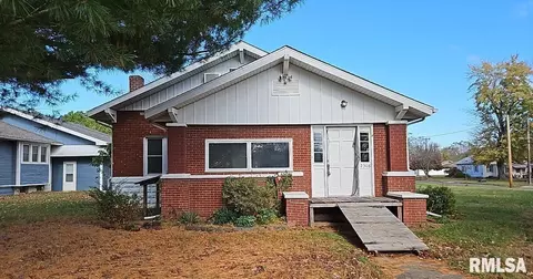 2308 Clay St, Murphysboro, IL 62966