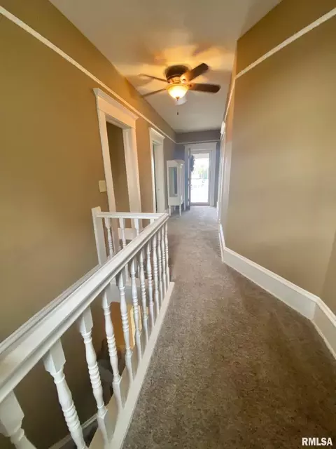 420 E Webster St, Benton, IL 62812 photo 48
