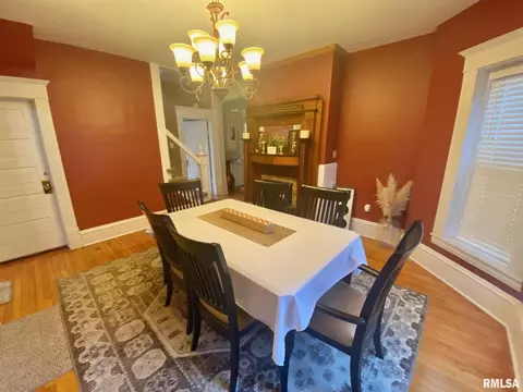 420 E Webster St, Benton, IL 62812 photo 21