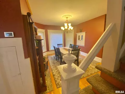 420 E Webster St, Benton, IL 62812 photo 33