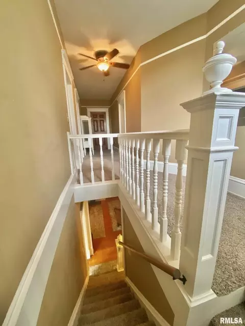420 E Webster St, Benton, IL 62812 photo 34