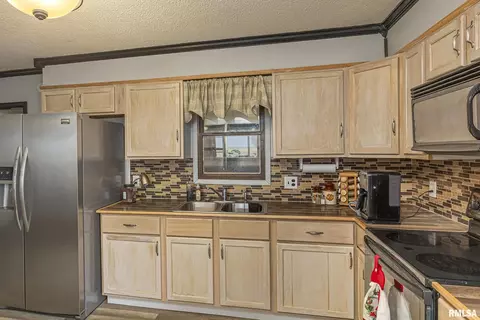 460 Barton Trail Rd, Eldorado, IL 62930 photo 9