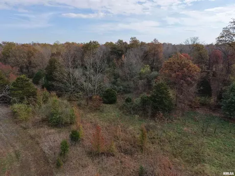 14638 Old Frankfort Rd, Marion, IL 62959