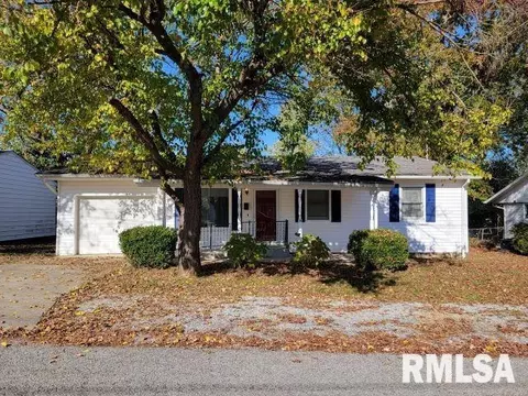 1208 W Goodall St, Marion, IL 62959