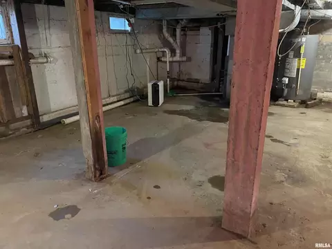 220 Johnson Ave, Centralia, IL 62801 photo 29