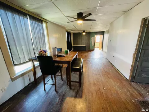 220 Johnson Ave, Centralia, IL 62801 photo 11
