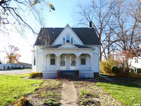 103 N Front St, Okawville, IL 62271