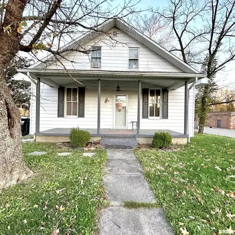 310 N 1st St, Vienna, IL 62995
