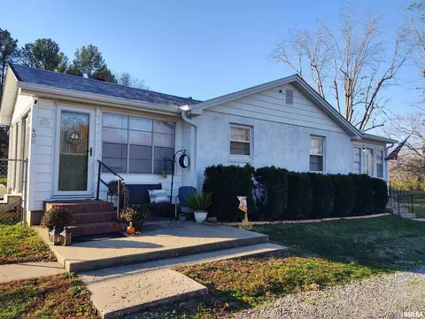 400 S 1st St, Vienna, IL 62995