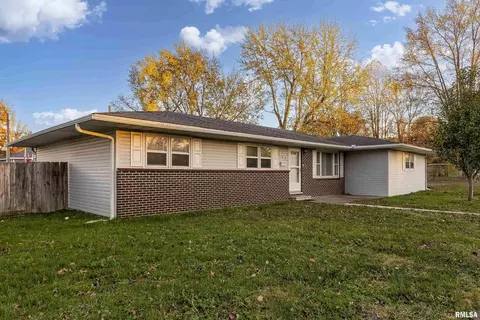 602 S Lincoln St, West Frankfort, IL 62896