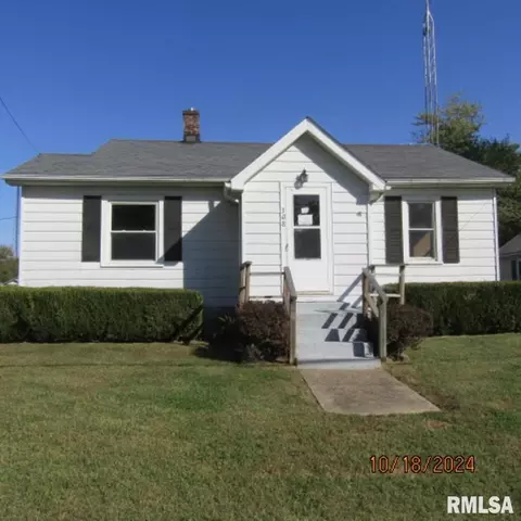 308 W Moore Pl, Mcleansboro, IL 62859