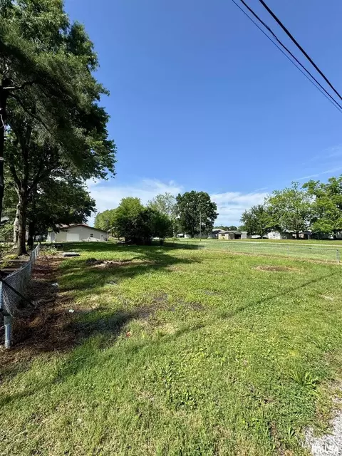 1203 W Elm St, West Frankfort, IL 62896