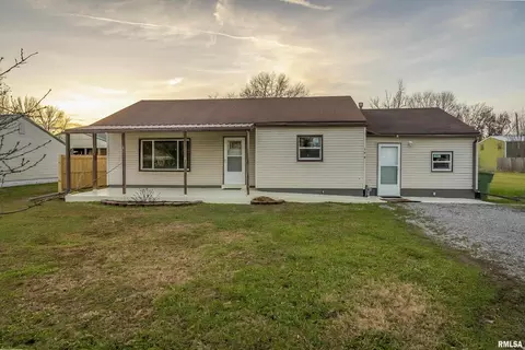 175 S Il Hwy 37, Bonnie, IL 62816