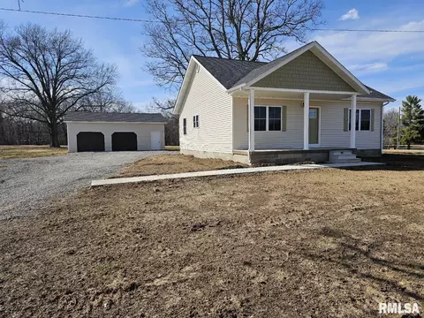 17105 N Tolle Ln, Mount Vernon, IL 62864