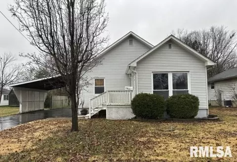 708 S Eisenhower Dr, Marion, IL 62959
