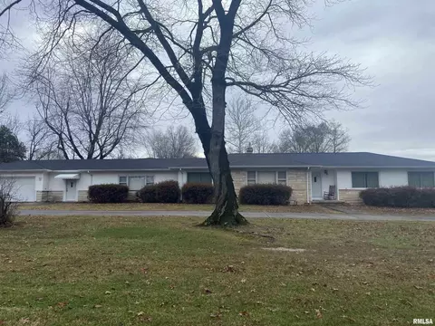 1401 W Grand Ave, Carterville, IL 62918
