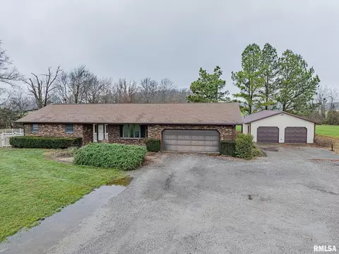 6771 County Highway 23 Rd, Ashley, IL 62808