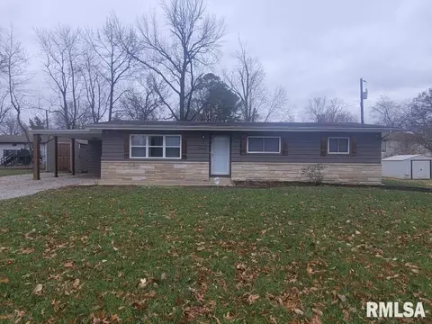 3205 Cherry St, Mount Vernon, IL 62864