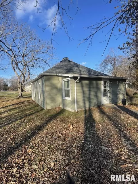 6219 E Main St, Mulkeytown, IL 62865