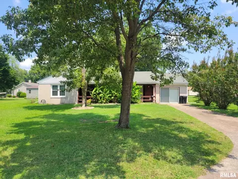 105 Carter Dr, Metropolis, IL 62960