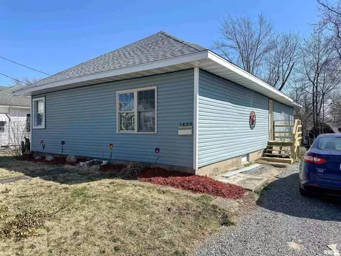 1409 N Monroe Ave, Johnston City, IL 62951