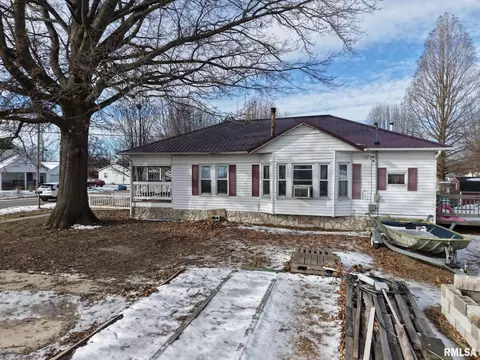 Other - 106 E North St, Sesser, IL 62884 photo 1 of 6